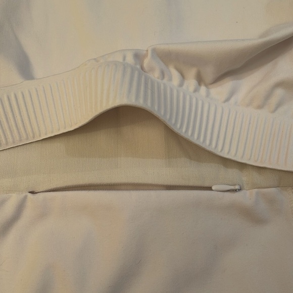 Fabletics Trinity performance jacket Medium - Picture 8 of 8